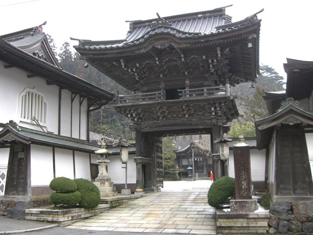高野山真言宗別格本山普賢院 山門（鐘楼門）